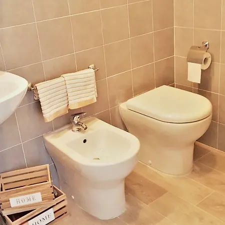 Affittimoderni Aurora Apartment *