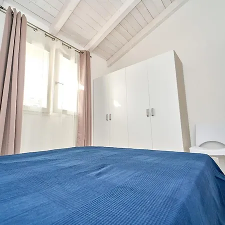 Affittimoderni Aurora Apartment *